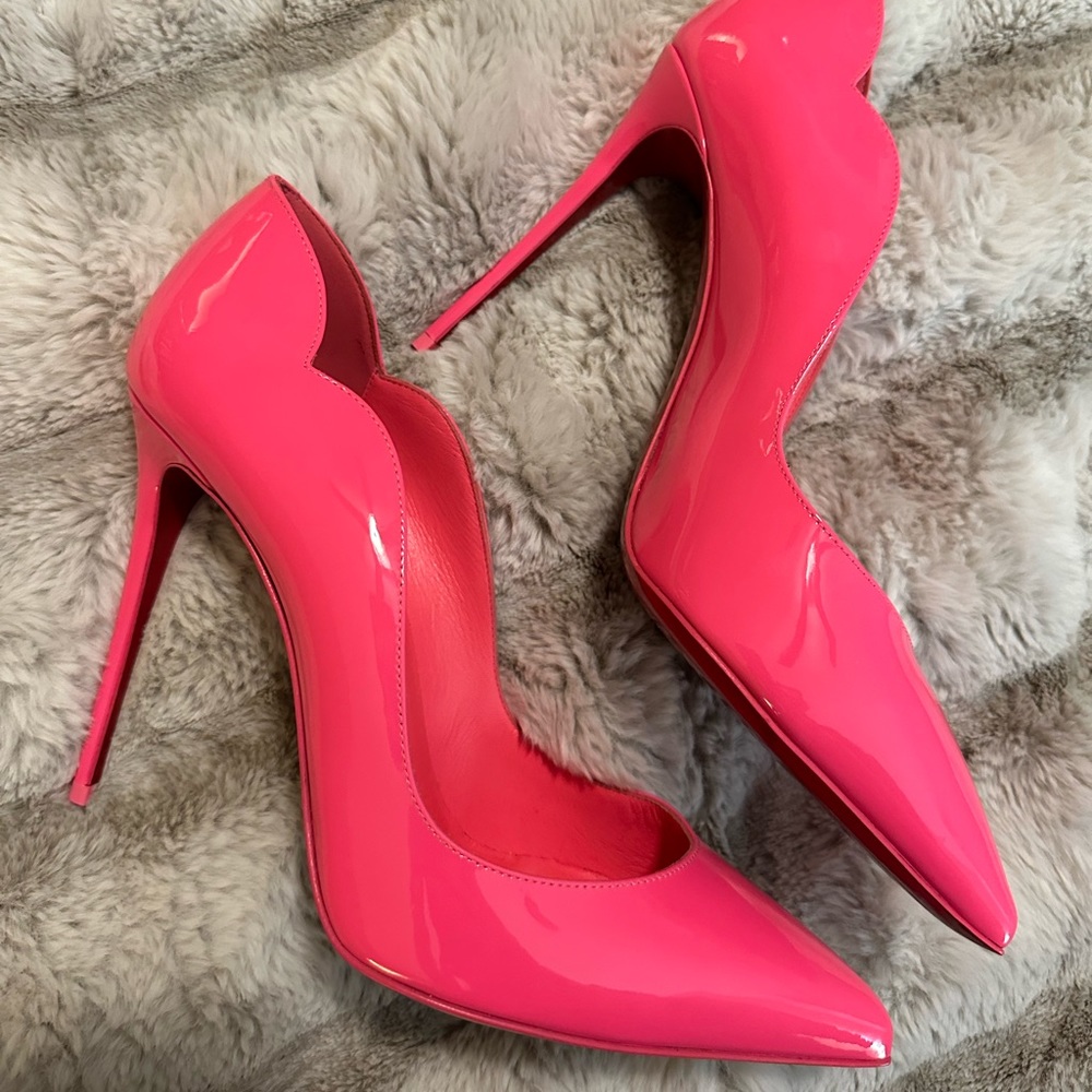 CHRISTIAN LOUBOUTIN HOT CHICK PATENT FLUO SIZE 40EU